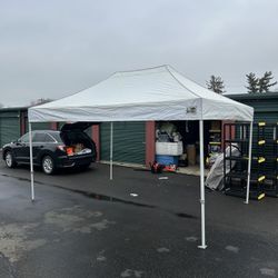 Eurmax USA Premium 10'x15' Pop-up Canopy Tent