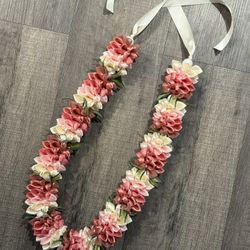 Hydrangea Graduation Ribbon Lei 🌸
