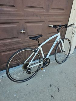 FUJI 3.0 ABSOLUTE BIKE