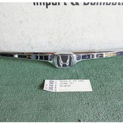 2017 - 2018 - 2019 HONDA CRV CR-V REAR TAILGATE CHROME TRIM MOULDING OEM AY06440