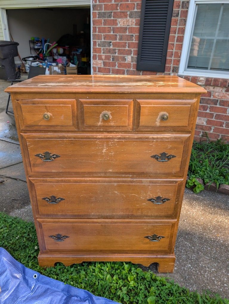 Dresser