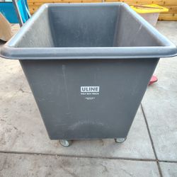 Uline 16-Bushel Heavy-Duty Poly Box Truck with Wheels
