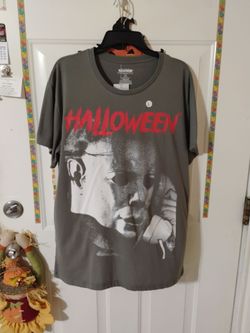 Halloween T-shirt  Large