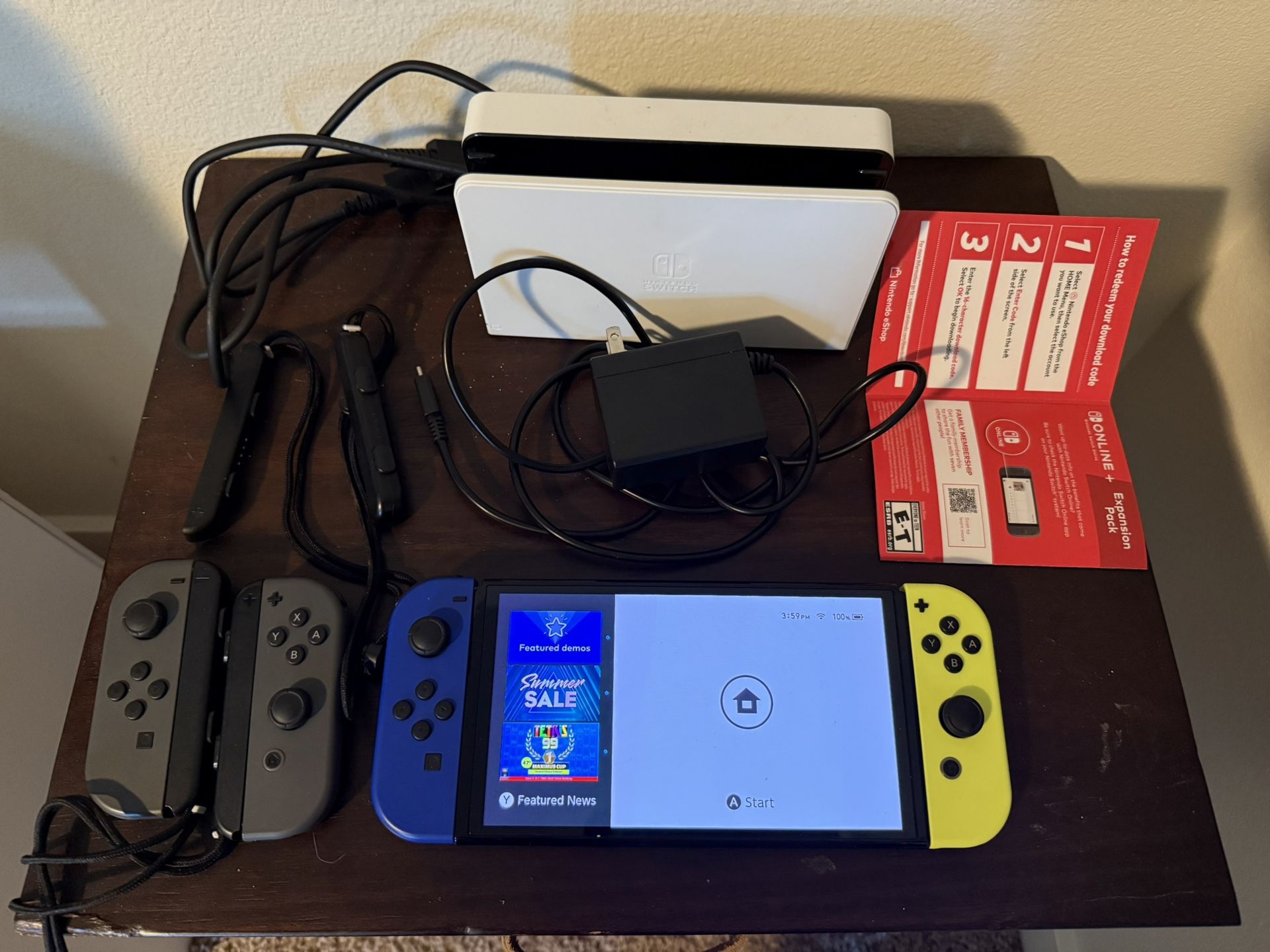 Nintendo Switch OLED w/Nintendo Online Membership