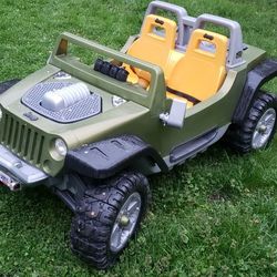 12 Volt Kids HUGE JEEP HURRICANE with NEW Battery And Charger