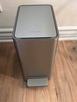 Small trash can