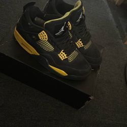 Yellow Thunder 4s 