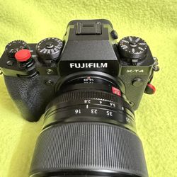 Fujifilm Xt-4 Body & fujifilm Xf 16-55mm 2.8 Combo
