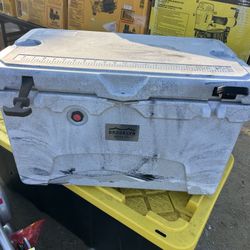 BKC RC291 Multi-Day Camping and Fisherman's Cooler
