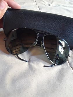 AUTHENTIC RAY BAN SUNGLASSES