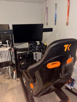 Moza Racing Sim w/monitor