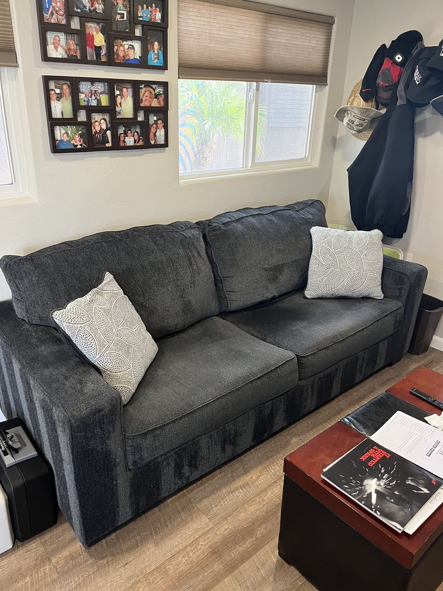 Queen Sofa Sleeper Like New!