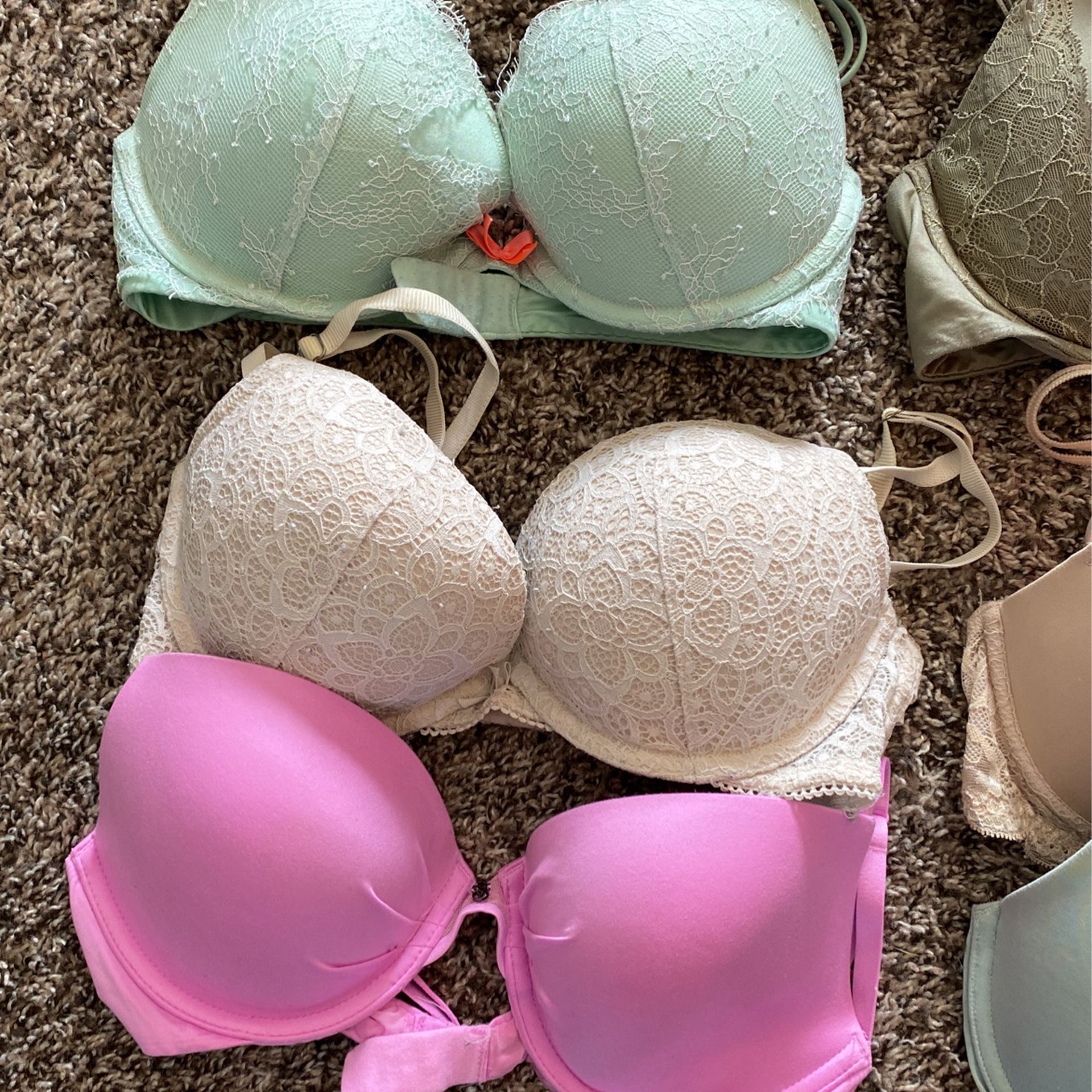 Victoria Secret & PINK bras, Size 32D for Sale in Hillsboro, OR - OfferUp