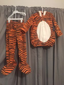 Halloween custume Tiger 4T NWT