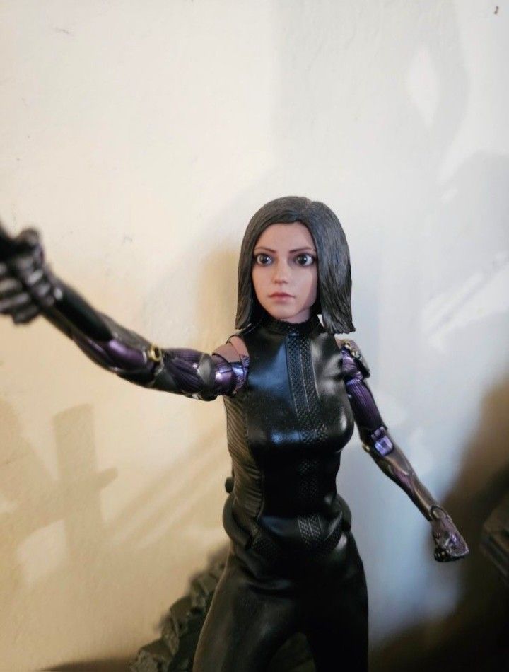 Alita Battle Angel Hot Toys