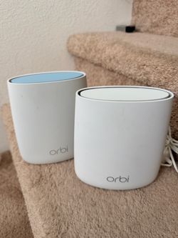 Netgear Orbi Router RBR20 and Orbi Satellite RBS20
