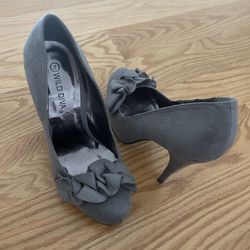 High heels 👠
