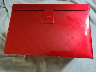 Red Foil Believe Gift Box