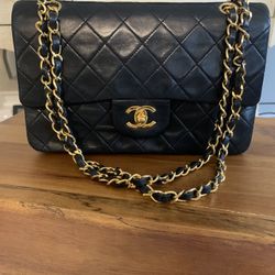 Chanel Classic Quilted Double Flap Small bag