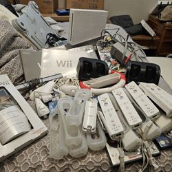 Nintendo Wii Super Bundle 