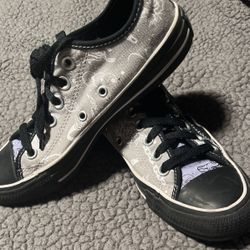 $35 ⭐️Near  New Size 4.5m/6.5w Custom Chuck Taylor, All Star Low Top Sketchy Past 