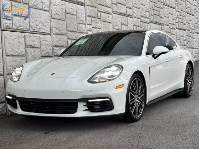 2018 Porsche Panamera