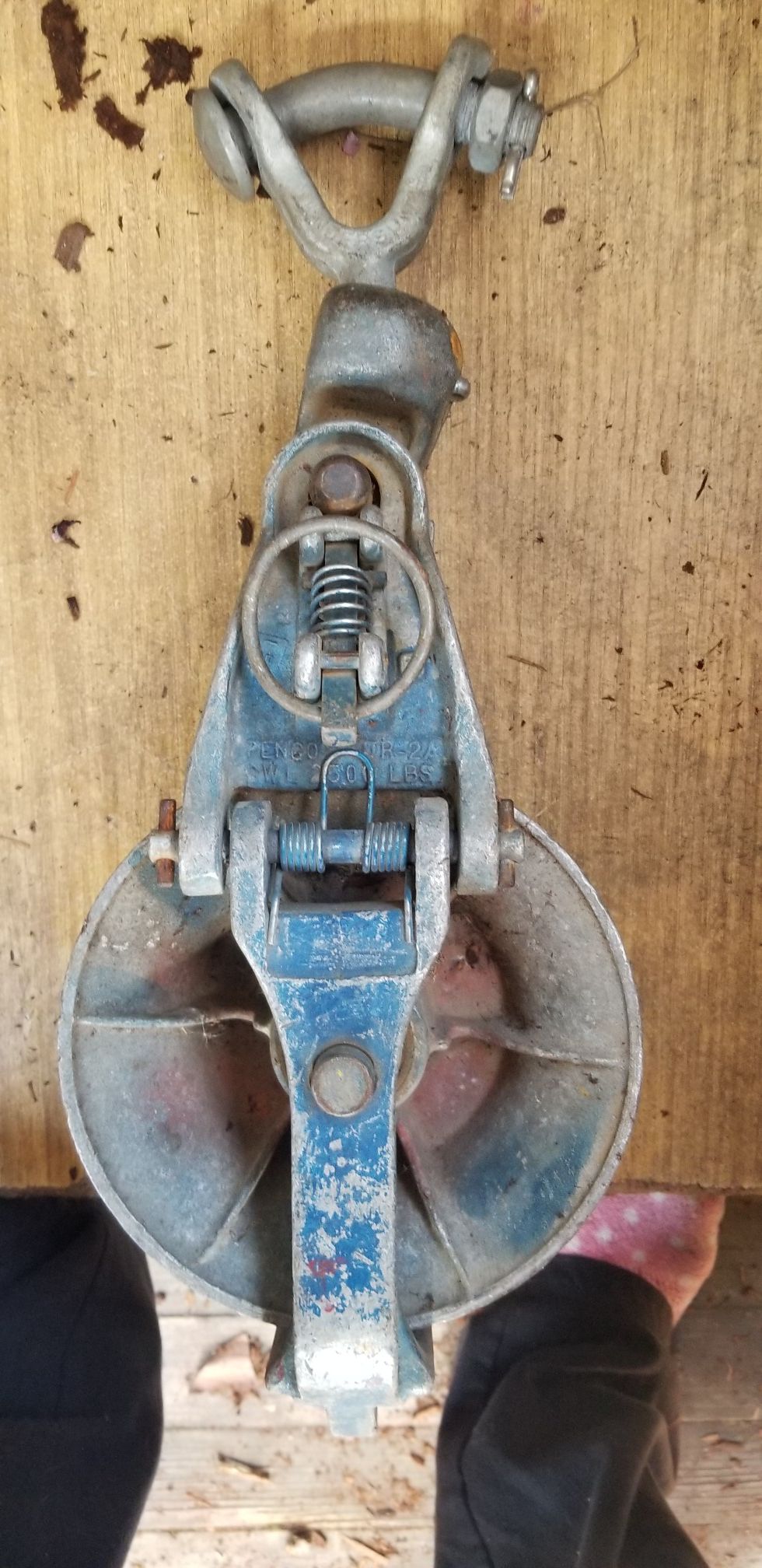 Heavy duty metal pulley wheel