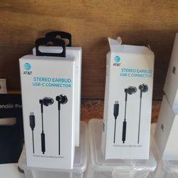 Stereo earbud USB-C connector