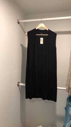 NWT Alfani Black sleeveless cardigan