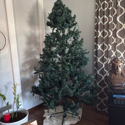 Free Christmas Tree