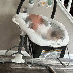 Graco Soothe 'n Sway LX Baby Swing with Portable Bouncer