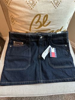 Tommy Hilfiger denim skirt!