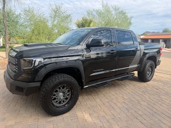2018 Toyota tundra v8