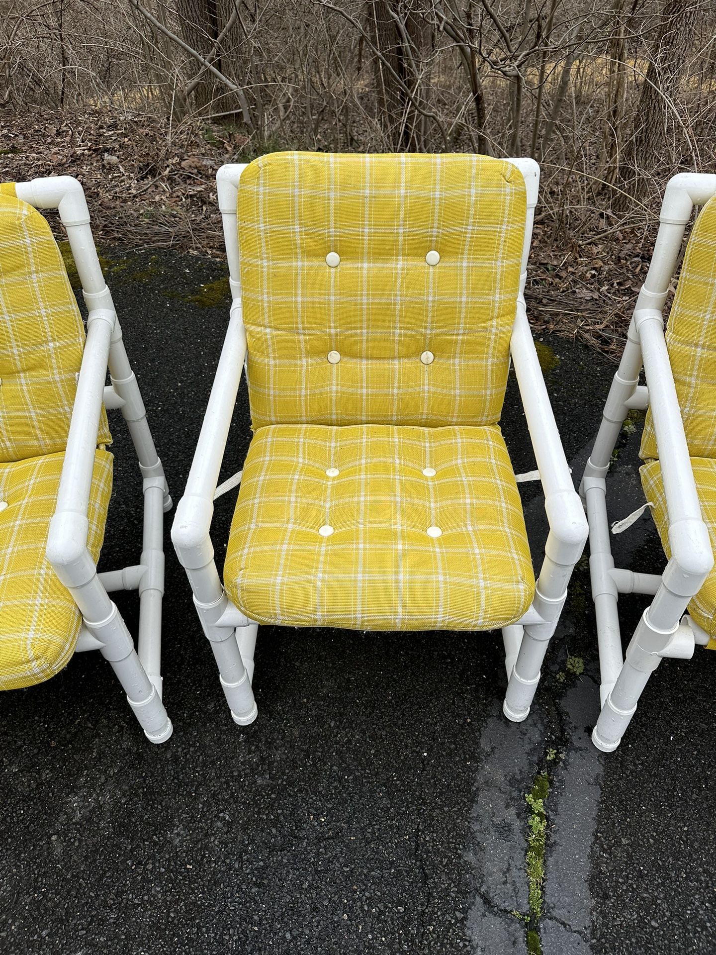 Beautiful Outdoor Patio Set PVC Yellow Cushions (7) Pieces