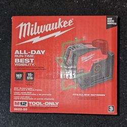Milwaukee
M12 12-Volt Lithium-Ion Cordless Green 125 ft. Cross Line and Plumb Points Laser Level (Tool-Only)