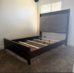Queen Bedset - Delivery Available 🚚