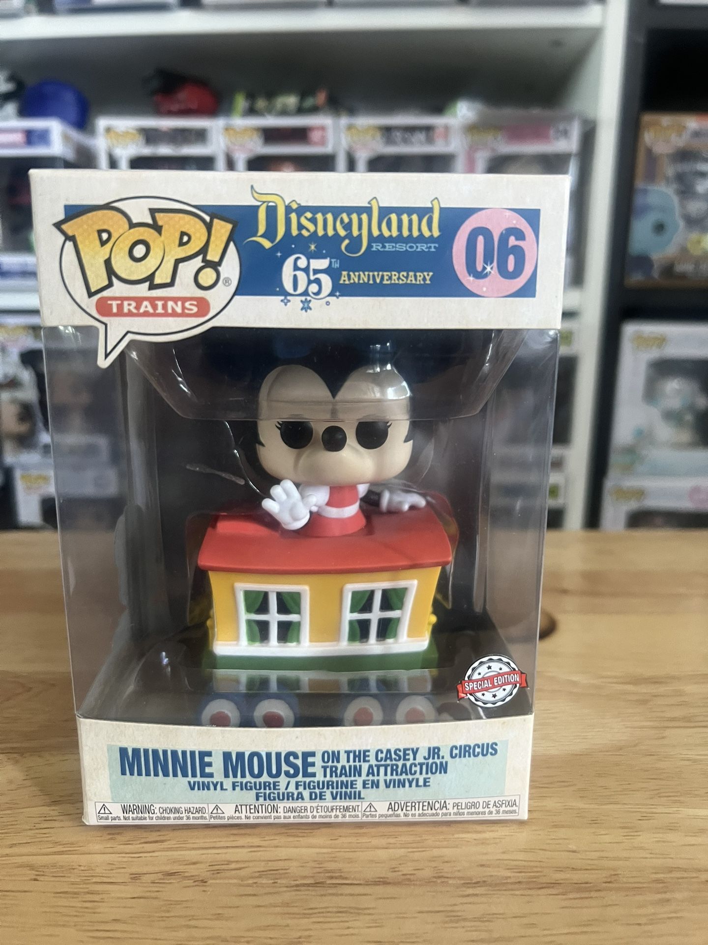 SPECIAL EDITION Minnie Mouse on Casey Jr. Train Attraction Funko Pop #06 Disney