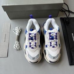 Balenciaga Trple S Sneaker