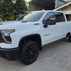 2025 Chevy 3500HD Trail Boss