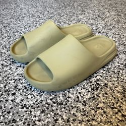 yeezy slide size 12