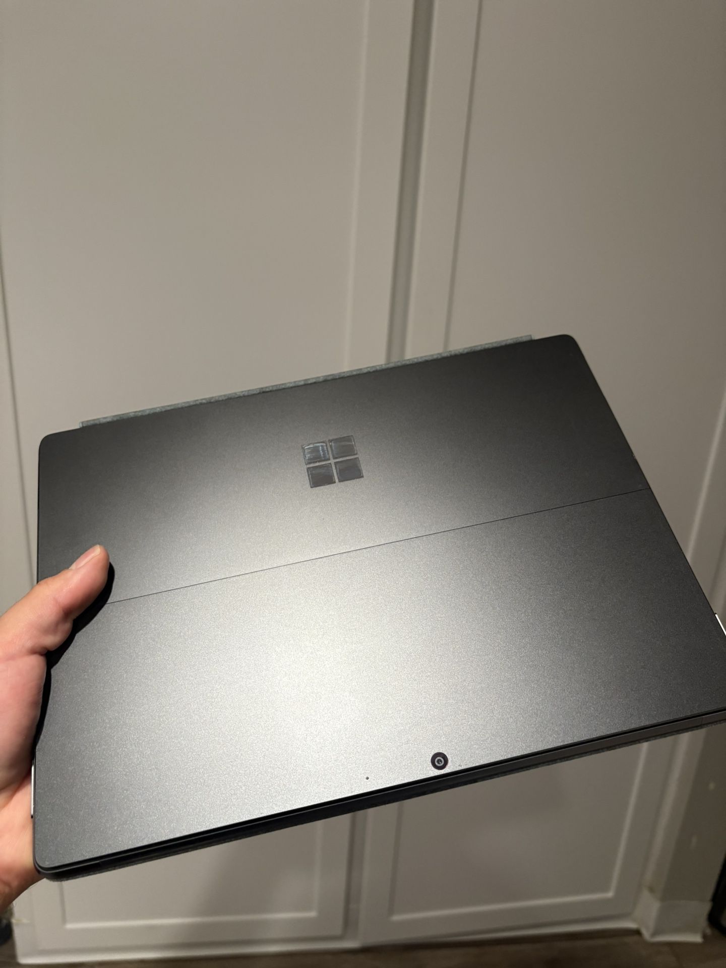 Microsoft Surface Pro 8