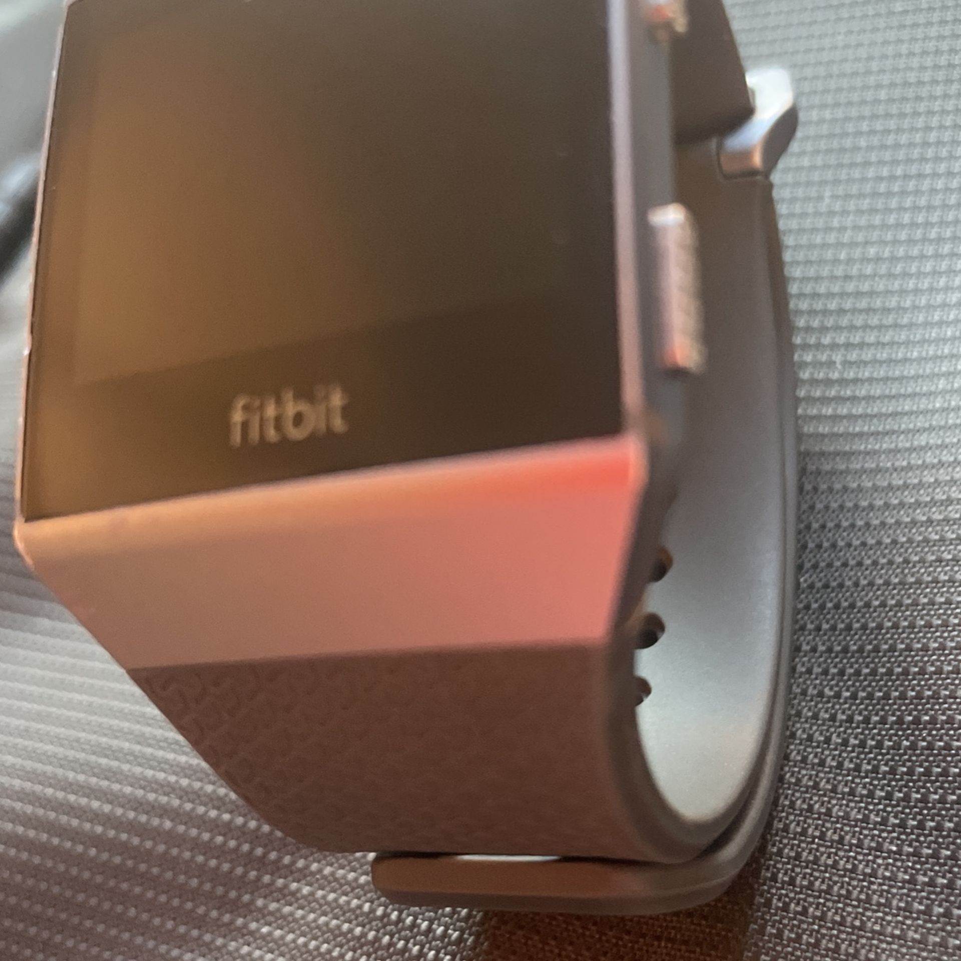 Fitbit Ionic Smartwatch With GPS 