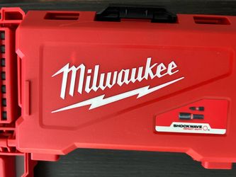 Milwaukee Shockwave Impact Duty bit set in its signature red carrying case