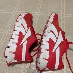 Reebok Red Youth Shoes Size 4