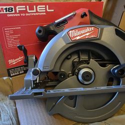 Milwaukee M18  6-1/2 Circular Saw