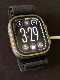 Apple Watch Ultra 2 Natural Titanium