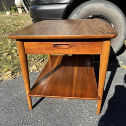 Lane Mid century End Table 