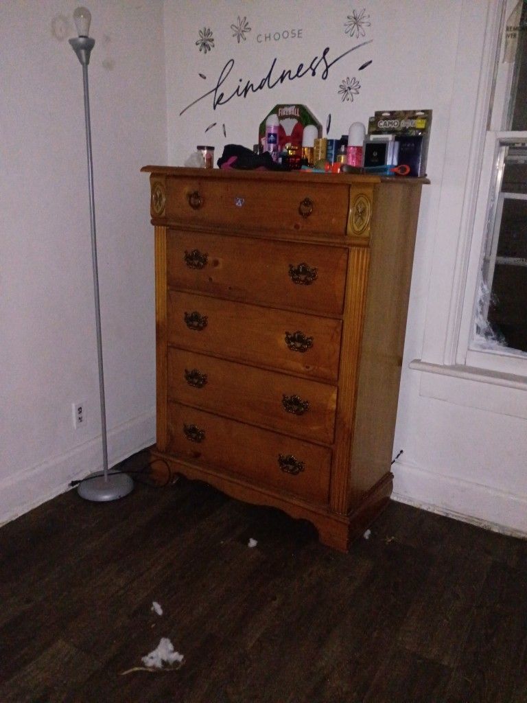 Dresser
