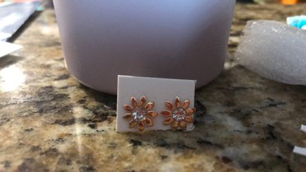 Flower earrings