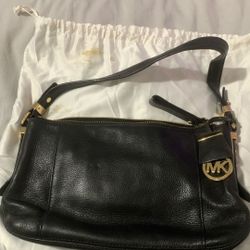 Michael Kors Hobo Style Purse 